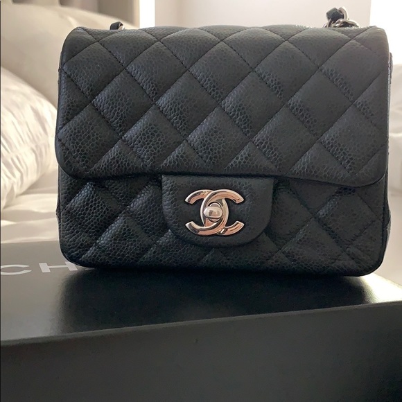 Chanel Mini Square - Picture 2 of 7